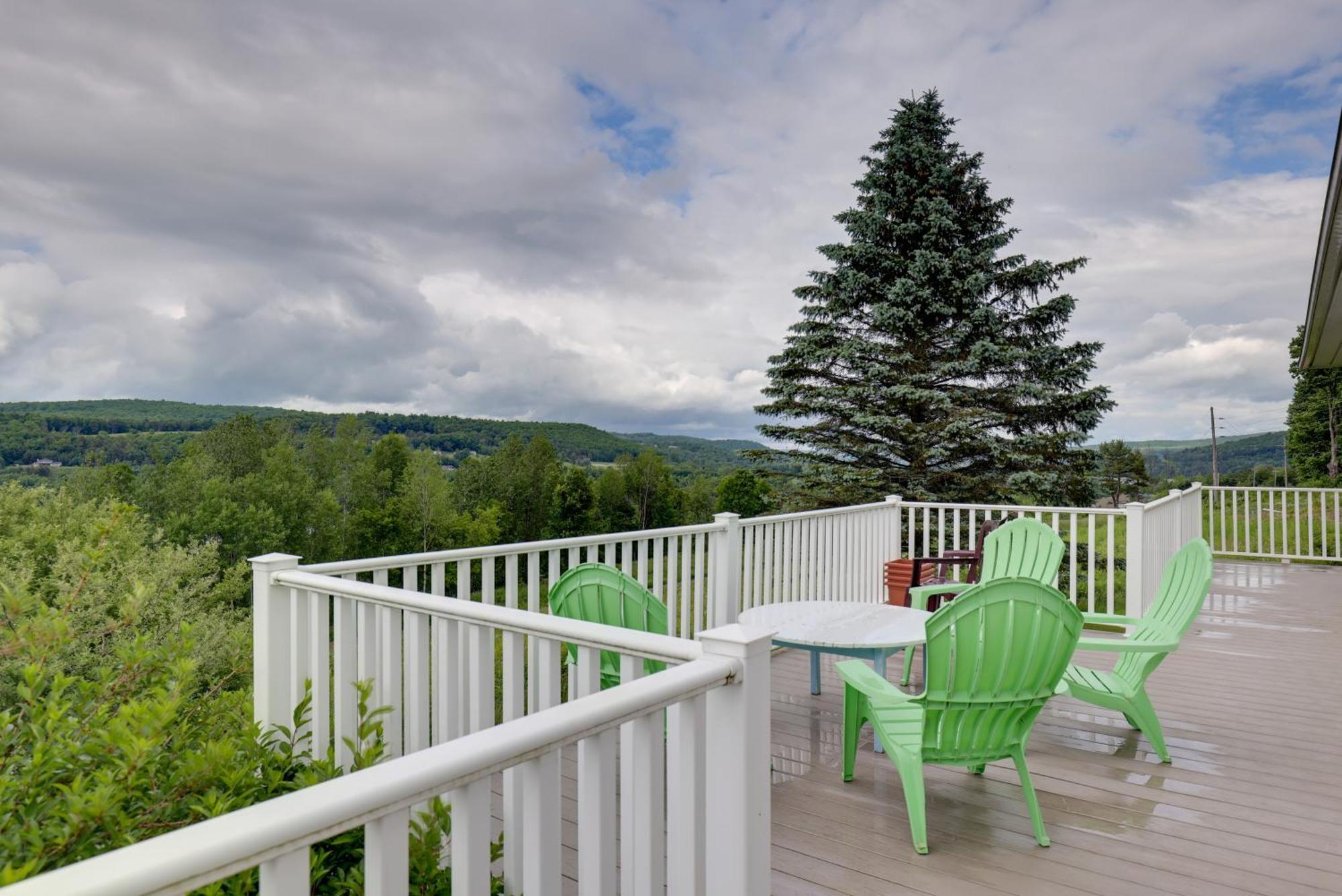 Lawrenceville Apartment With Deck Near Gaming Lands! المظهر الخارجي الصورة