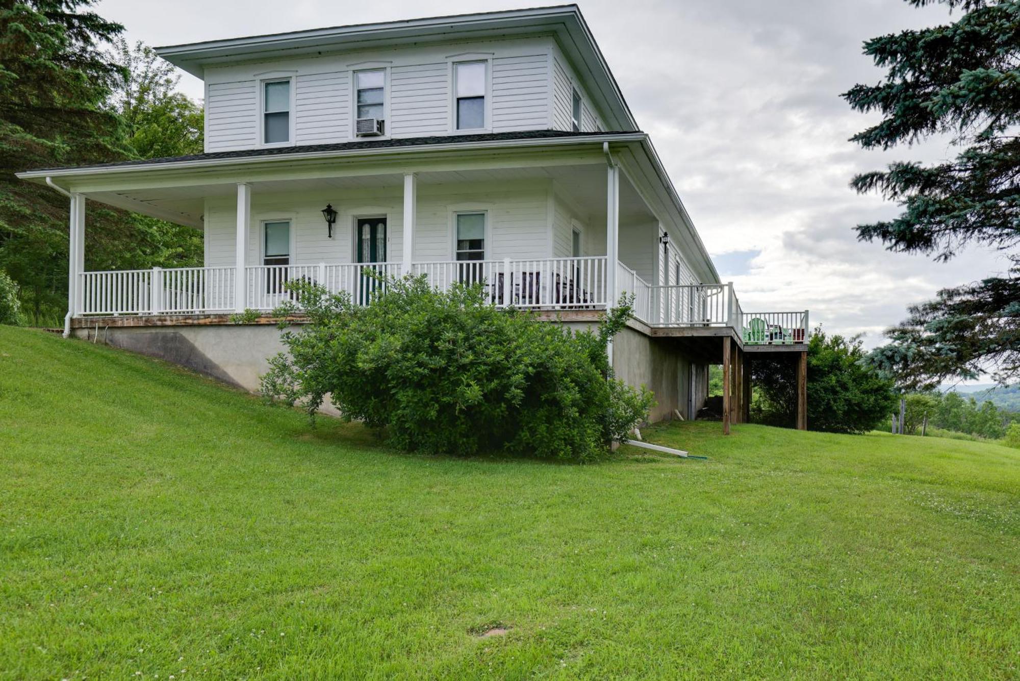 Lawrenceville Apartment With Deck Near Gaming Lands! المظهر الخارجي الصورة